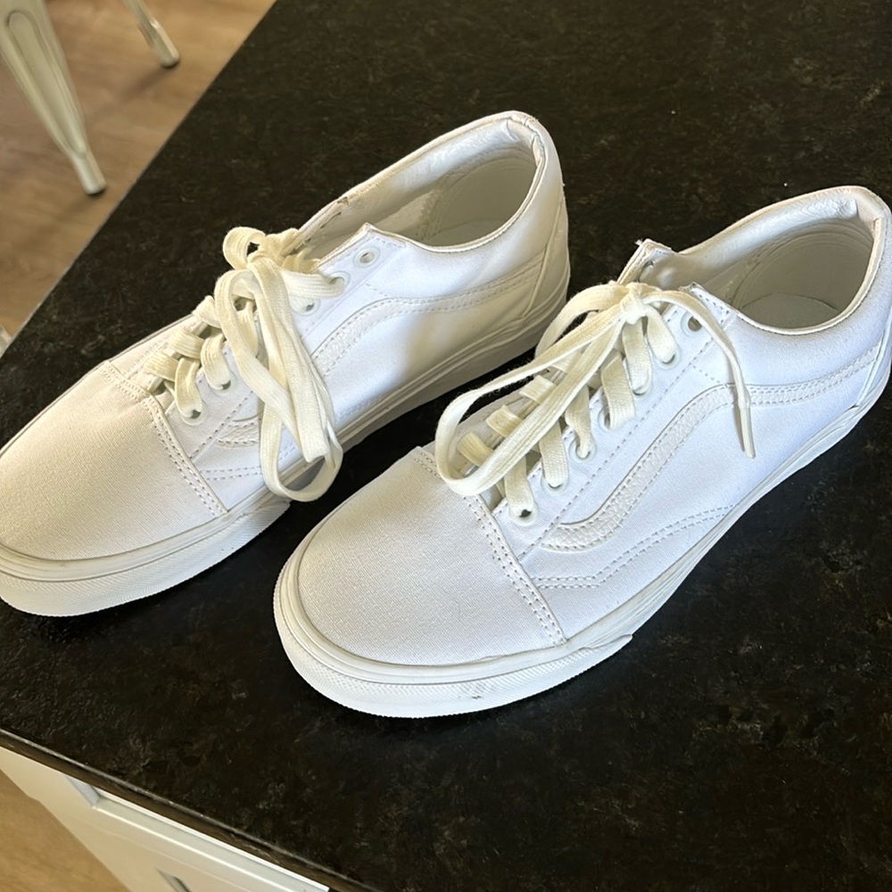 White Vans Brand New size 7.5m or 9w